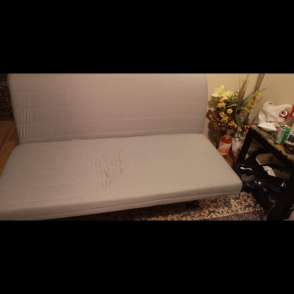 The bed almost new very clean price negotiated - Picture 3 of 3